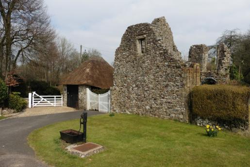 Ruined gatehouse