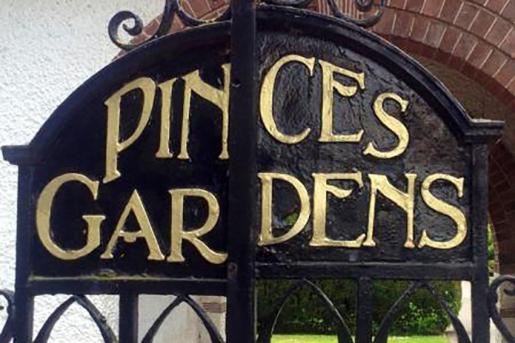 The gates at Pinces Gardens